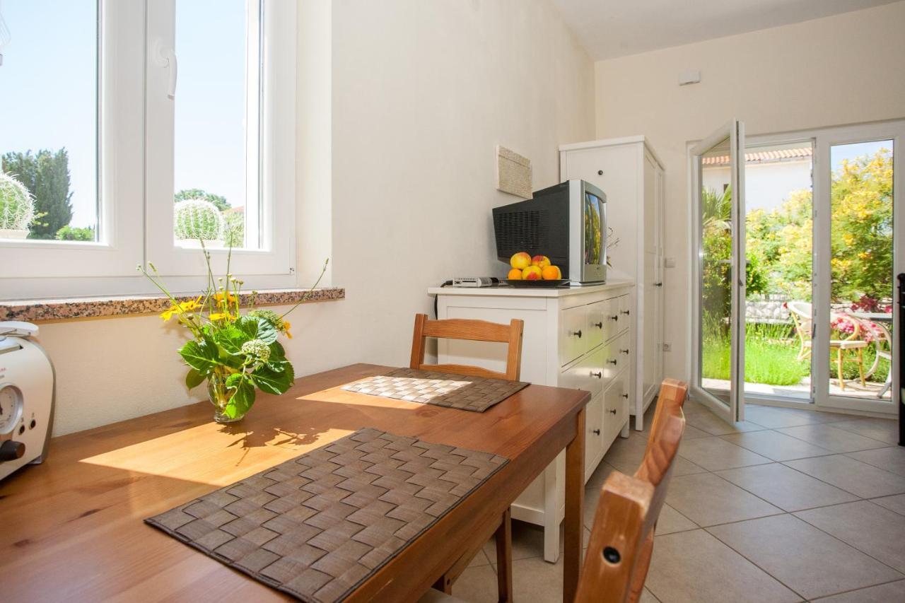 Apartments Dino Krk Town Zewnętrze zdjęcie