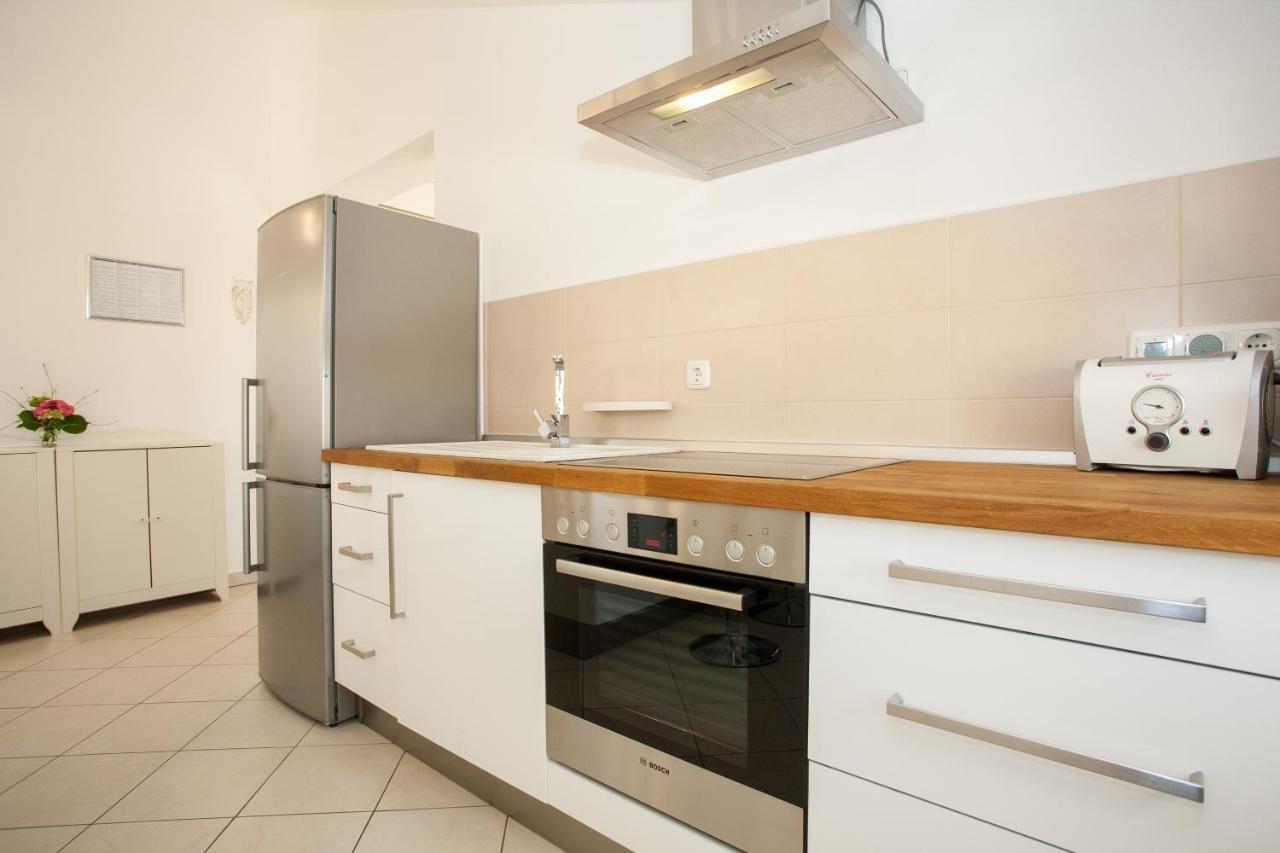 Apartments Dino Krk Town Zewnętrze zdjęcie