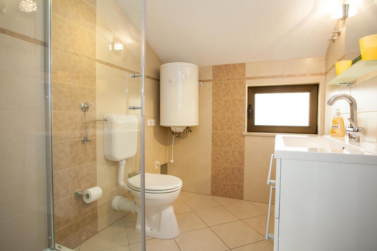 Apartments Dino Krk Town Zewnętrze zdjęcie